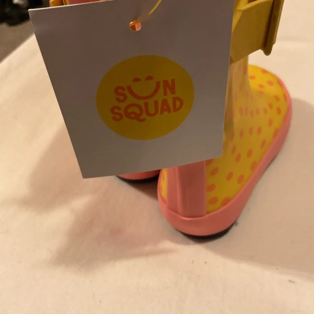 Sun Squad Kids Yellow Polka Dot Garden Rain Boots